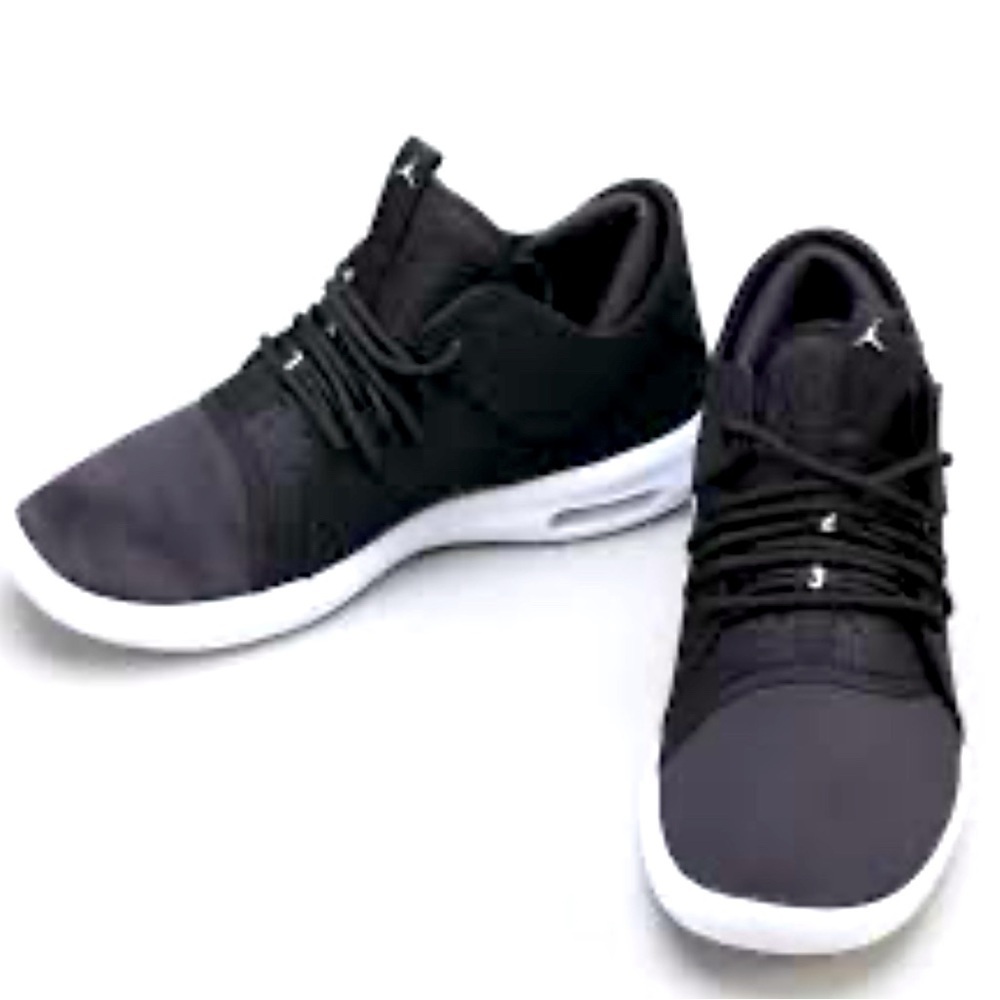 NIKE Sz 8.5 Air Jordan First Class Off-court Lace Up High Top Sneakers